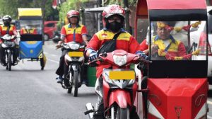 beberapa pengemudi Difa Bike yang berkendara beriringan di jalan. (Dok. Istimewa)